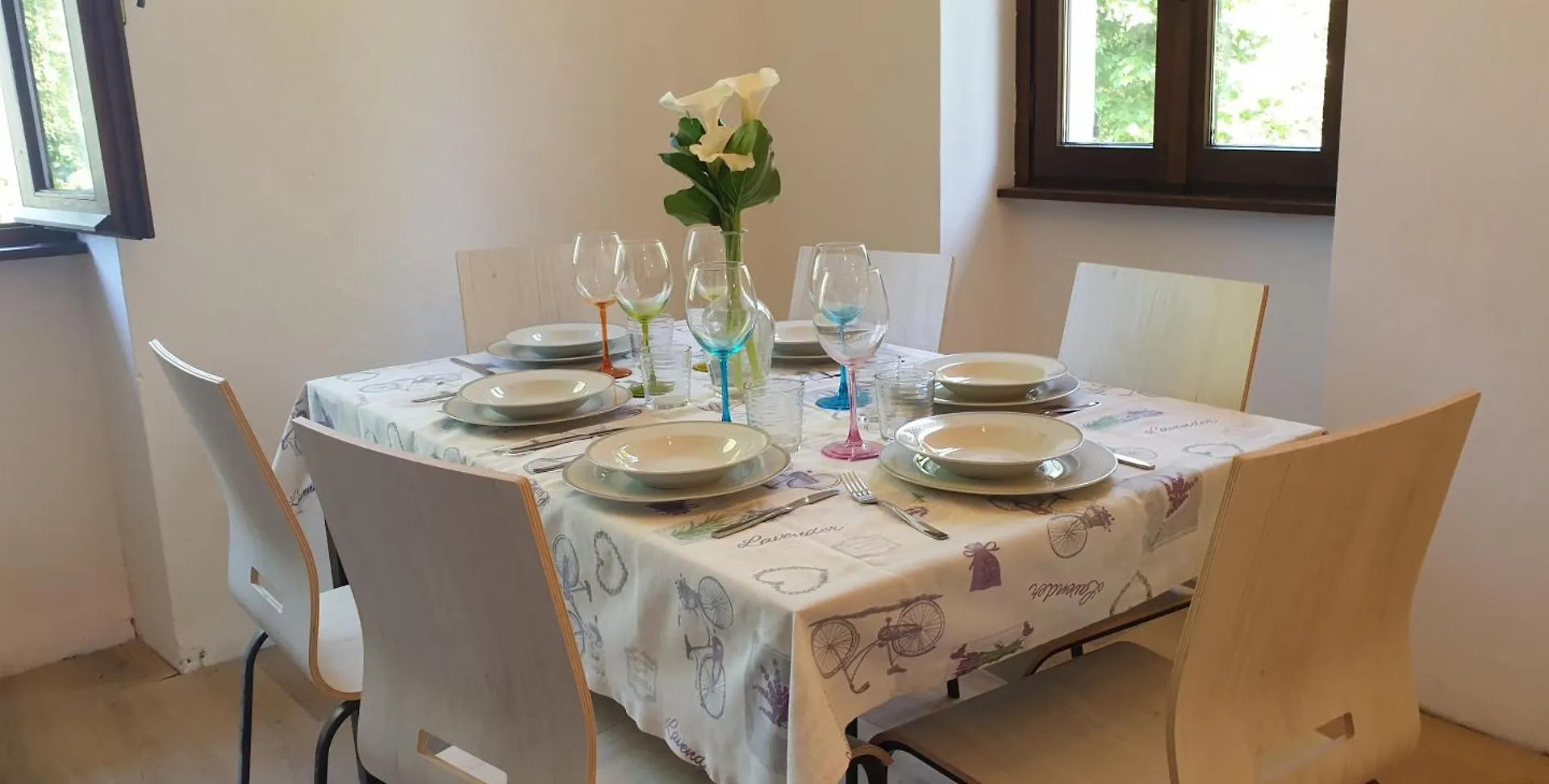 Villa Lago Foreground - Pet Friendly Stay- Garden-Parking-Lake View- Bike Friendly Holiday House Colico 0*,